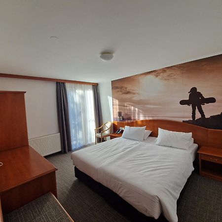Hotel Kompas Краньска Гора Экстерьер фото