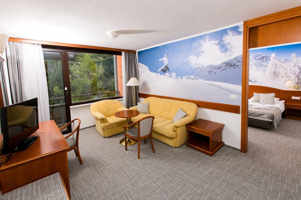 Hotel Kompas Краньска Гора Экстерьер фото