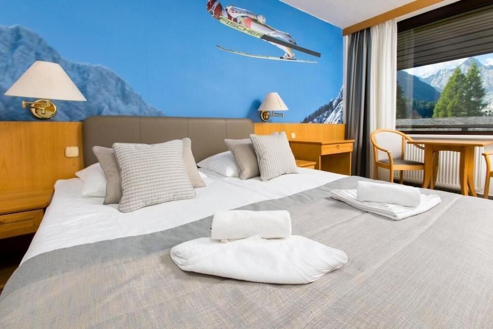 Hotel Kompas Краньска Гора Экстерьер фото