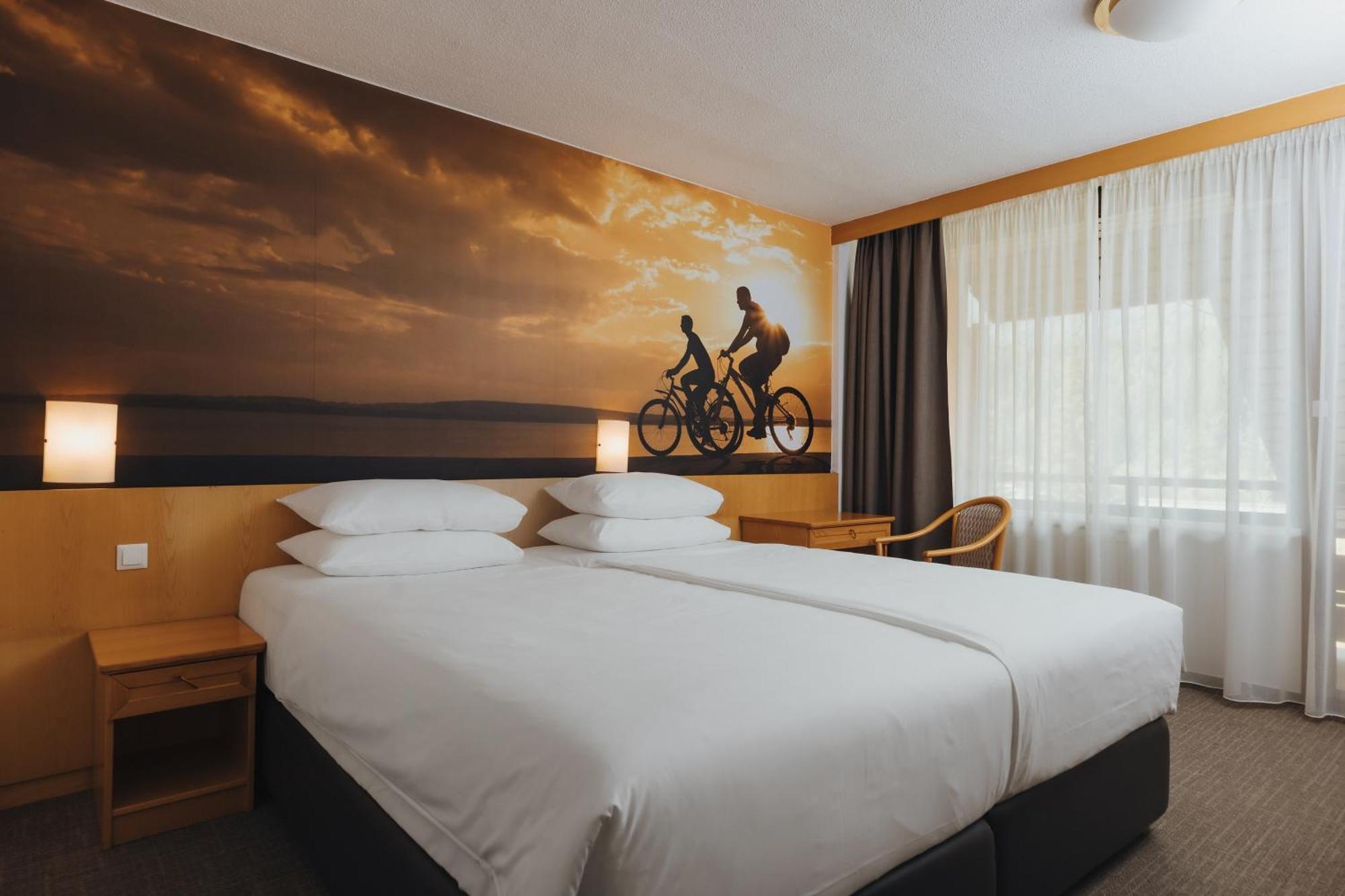 Hotel Kompas Краньска Гора Экстерьер фото