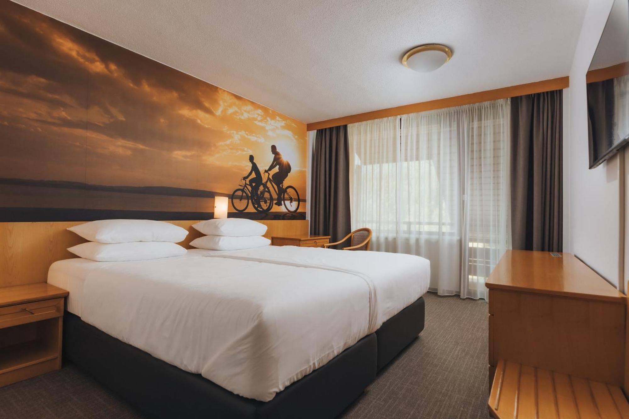 Hotel Kompas Краньска Гора Экстерьер фото