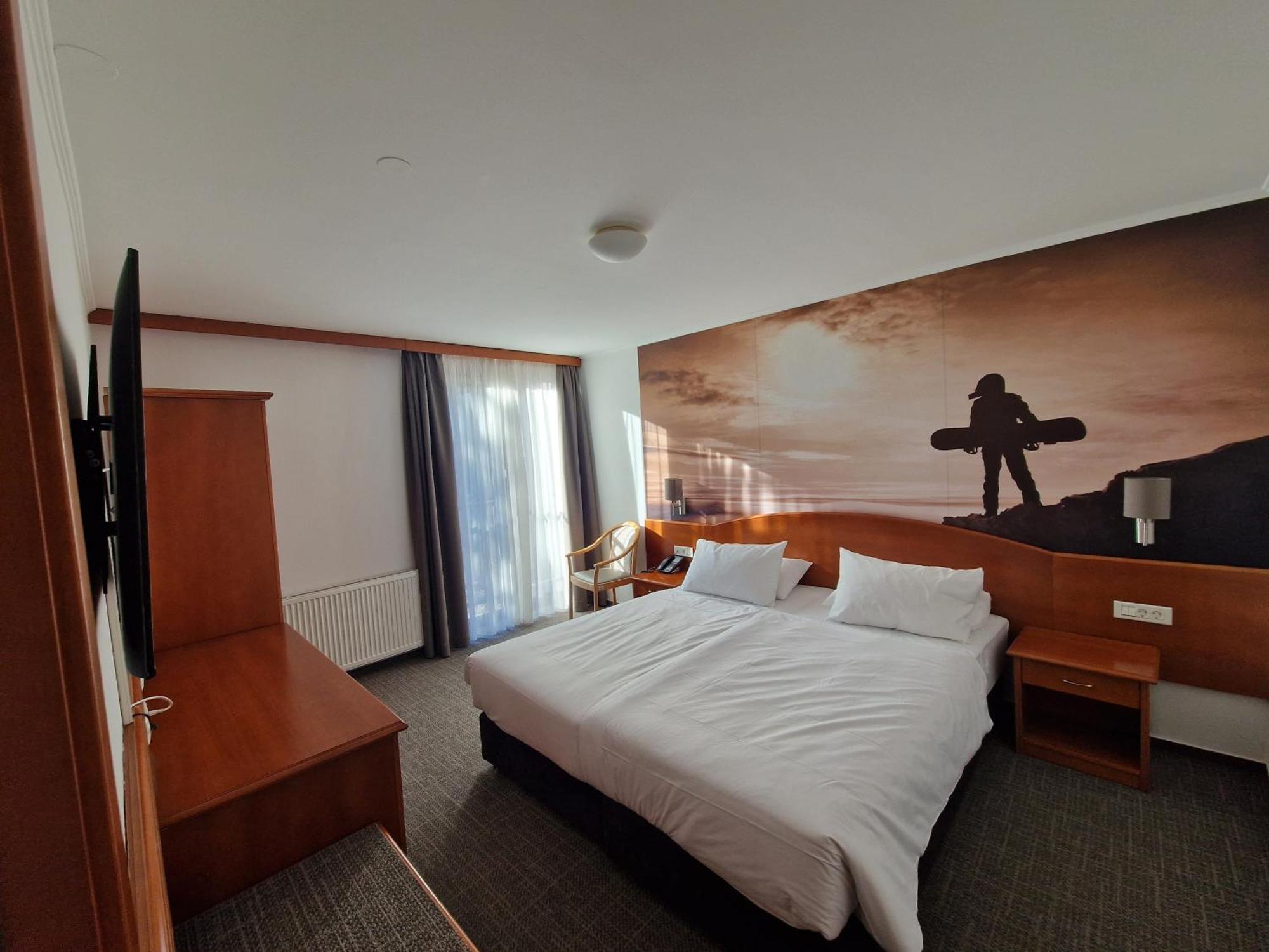 Hotel Kompas Краньска Гора Экстерьер фото